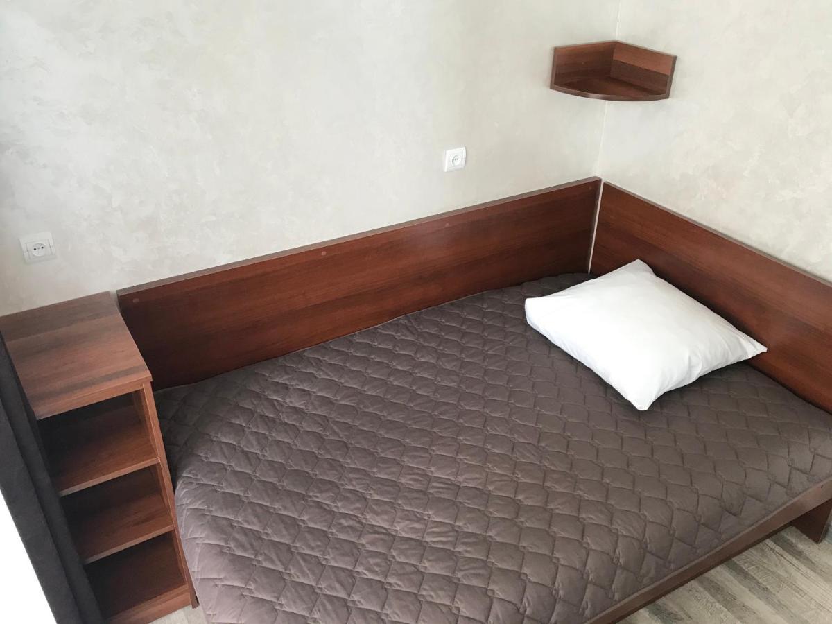 Готель Вікторія Volovets Bagian luar foto
